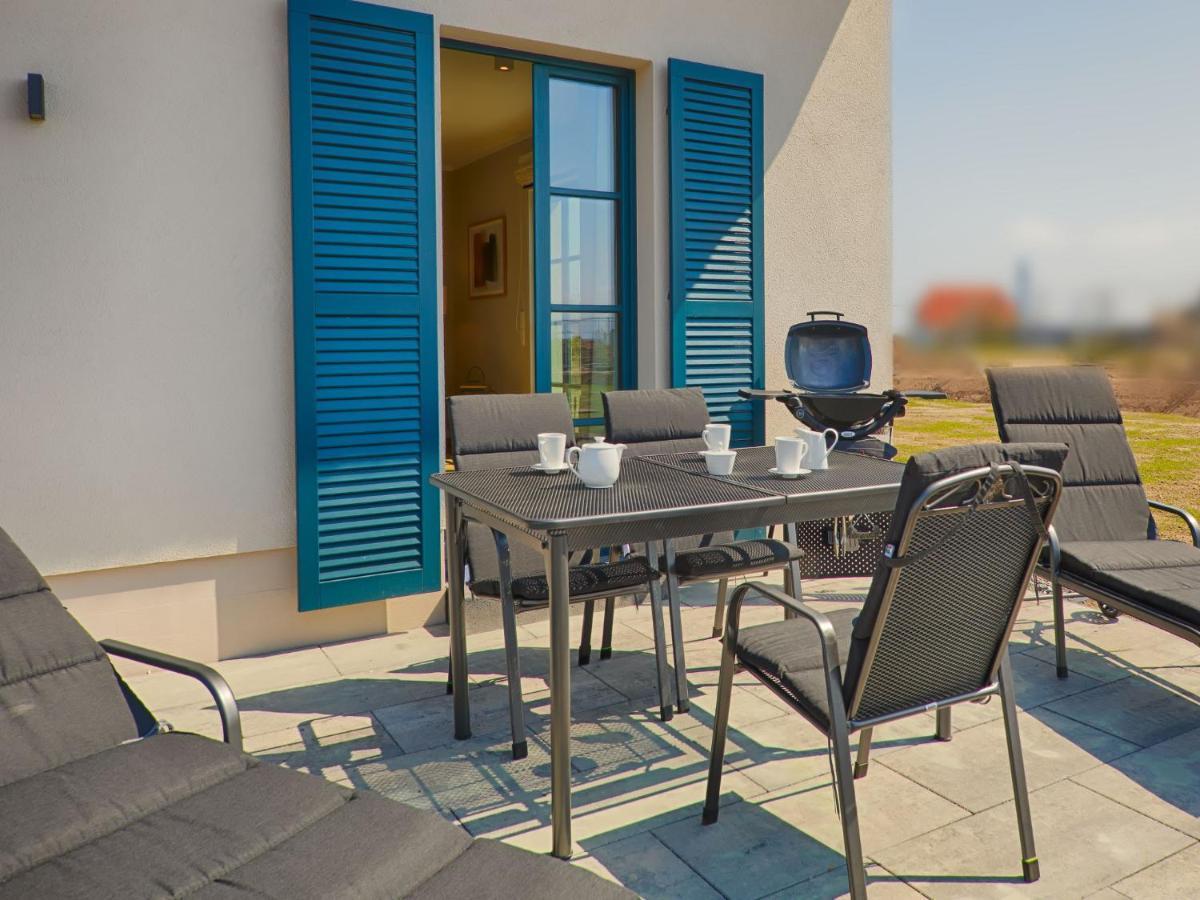 Reetland Am Meer - Premium Reetdachvilla Mit 3 Schlafzimmern, Sauna Und Kamin F23 Dranske Exterior photo